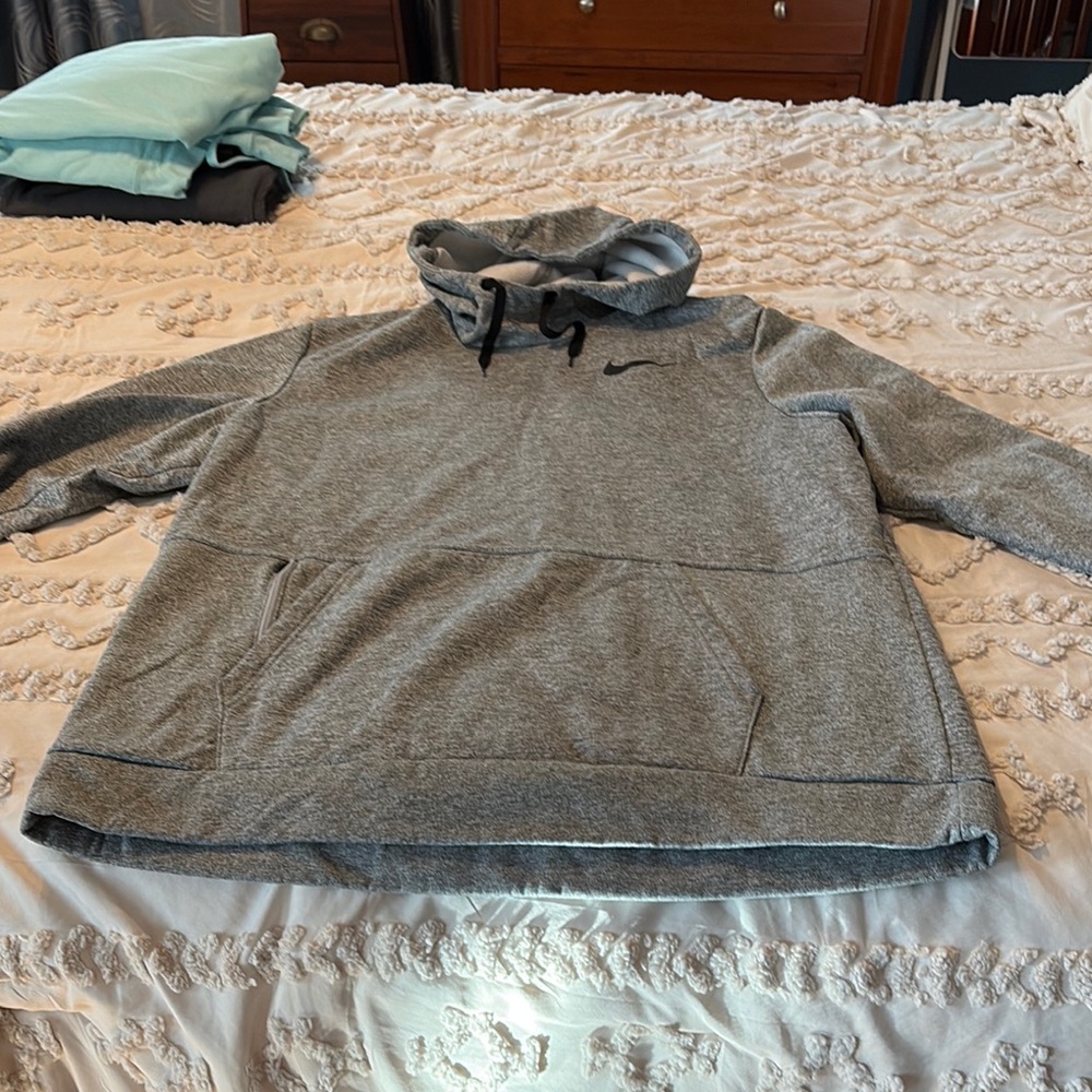Nike Gray Men's Hoodie Sweater